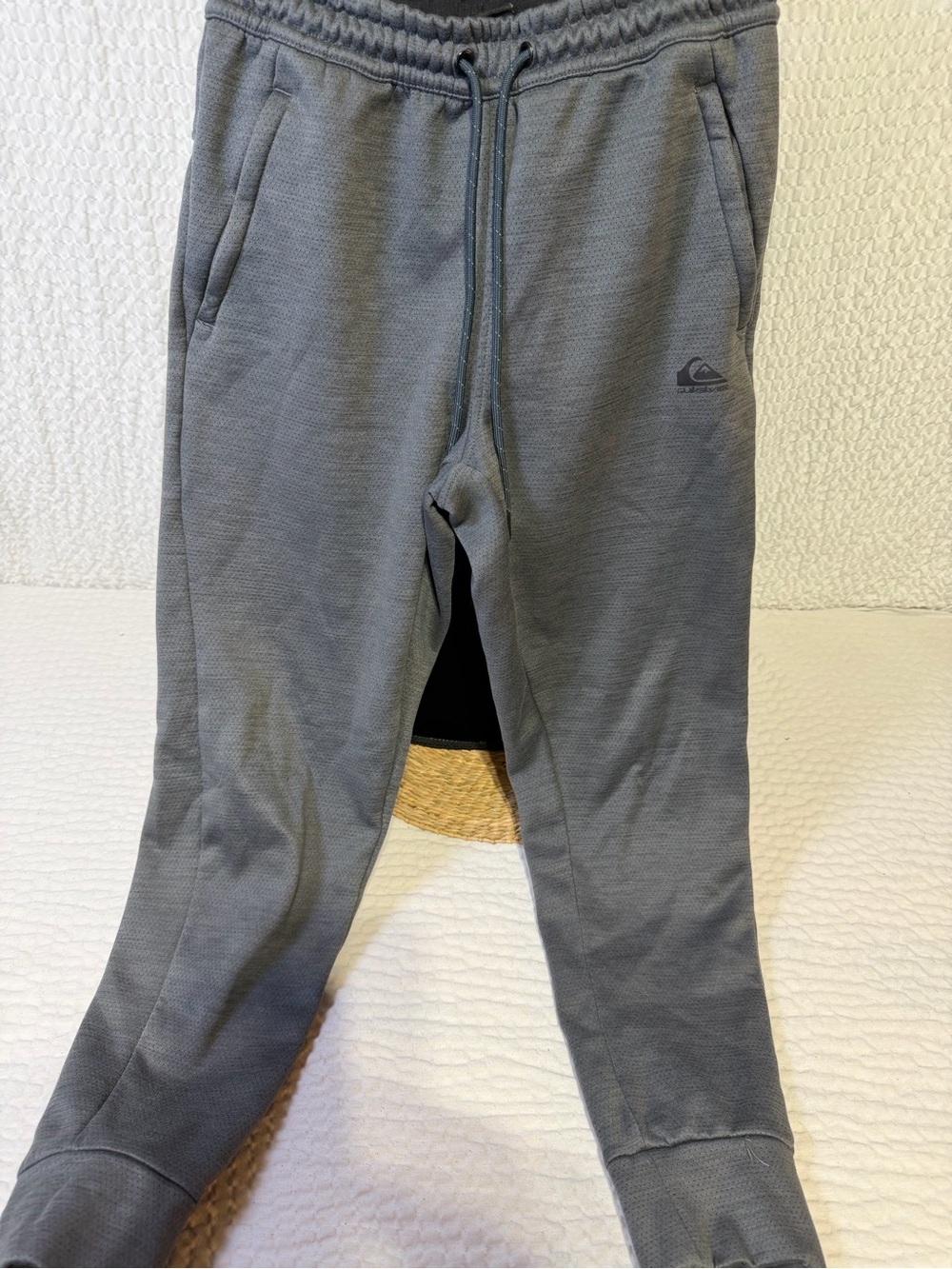 Quiksilver men’s  Charcoal Gray Pull-On Joggers